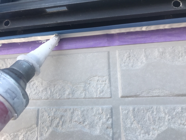 外壁のコーキングを補修する理由やタイミングと補修方法 画像