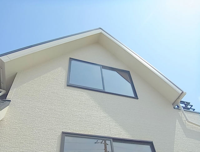 軒天のリフォーム｜素材・費用・工事の流れまで徹底解説 画像